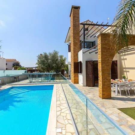 Ionion Seaside Villa Ajía Nápa