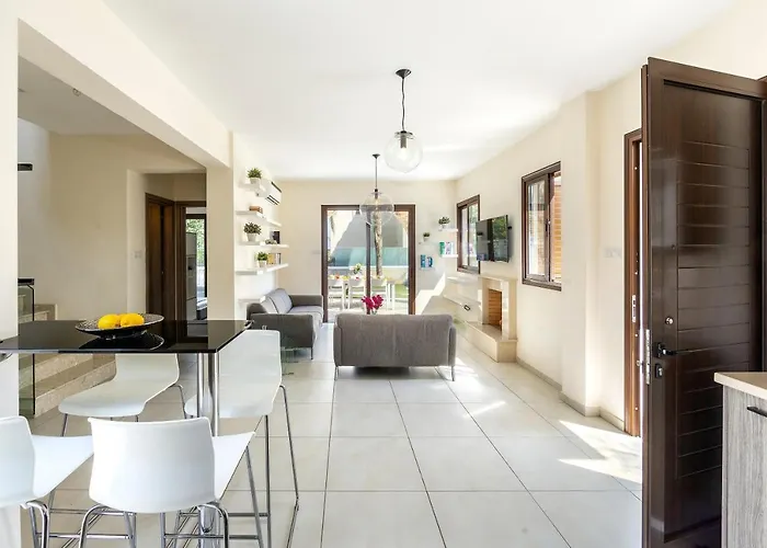 Villa Ionion Seaside *