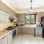 Villa Ionion Seaside *