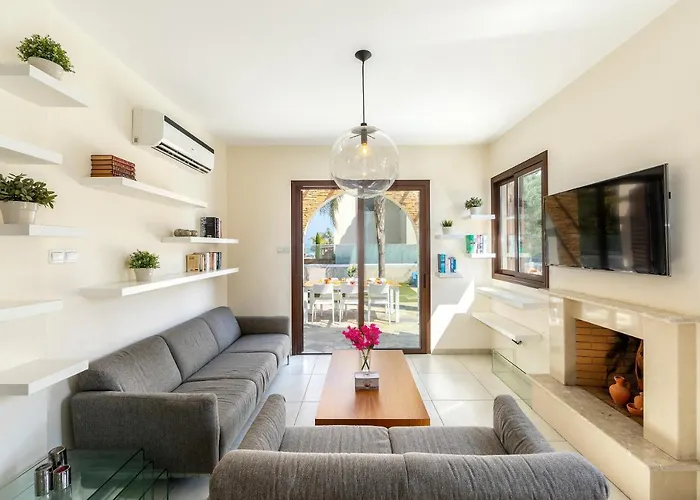 Villa Ionion Seaside *