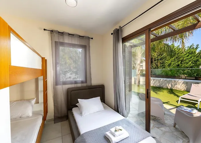 Villa Ionion Seaside *