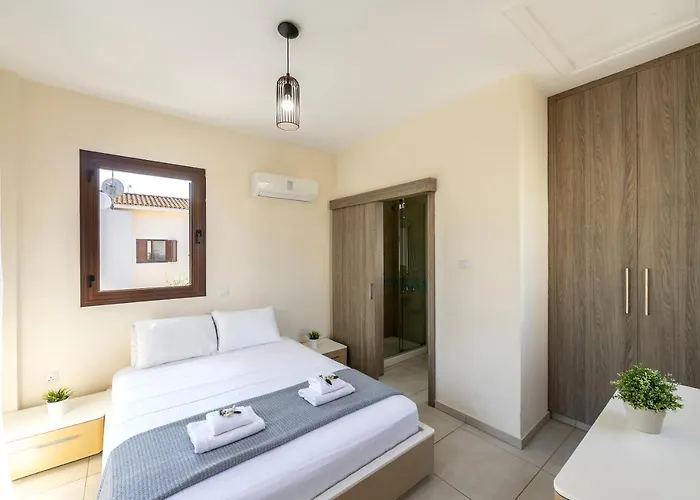 Ionion Seaside * アヤナパ